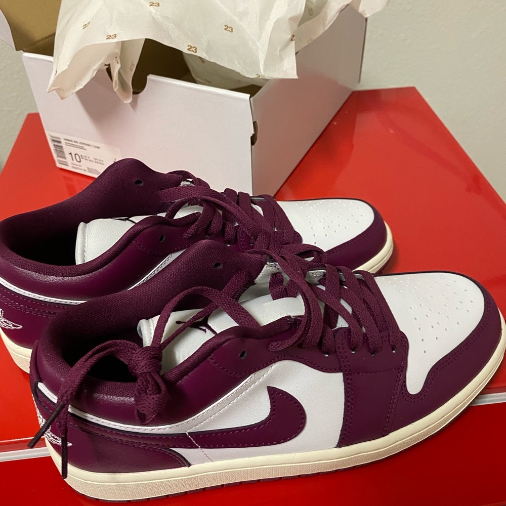 Brand NEW Women’s Nike Air Jordan Burgundy Sneakers